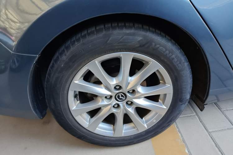 Used Mazda Atenza 2014 2.0L Blue Sky Luxury Edition
