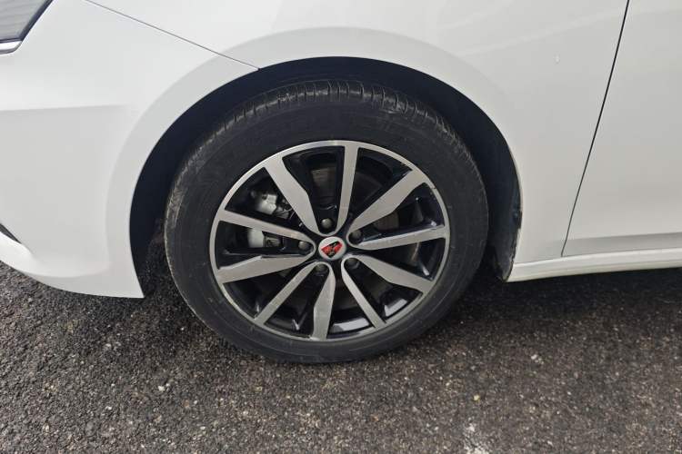 Used Roewe i6 2018 20T Automatic Flagship Edition
