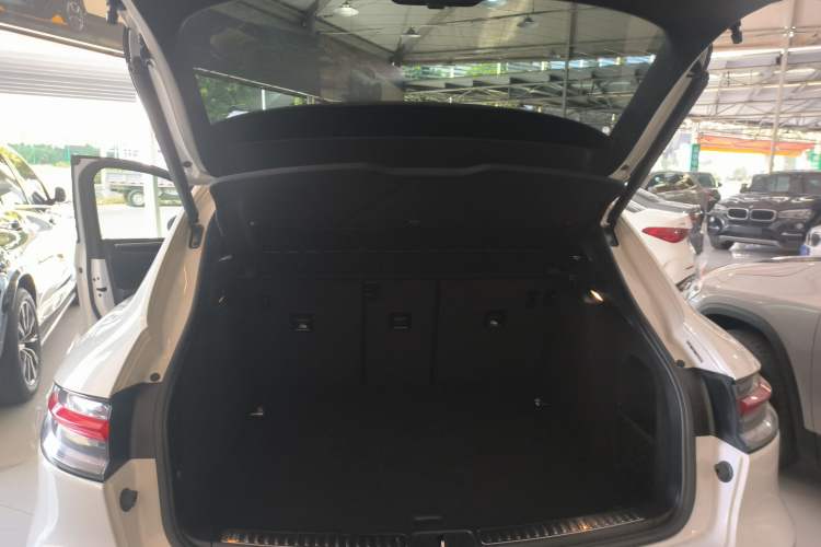 Used Porsche Macan 2018 Macan 2.0T