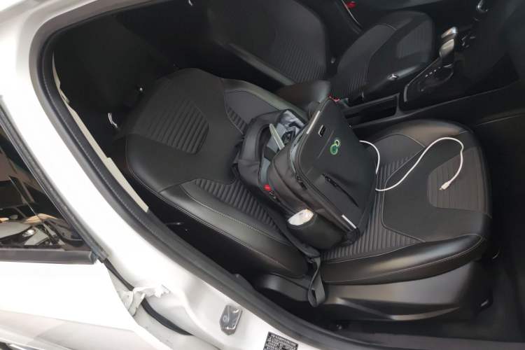 Used Ford Focus 2017 Hatchback 1.6L Automatic Fashion Edition Smart Drive Version
