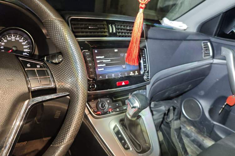 Used Haval M6 2019 1.5T DCT Two-Wheel Drive Value Edition China VI Standard
