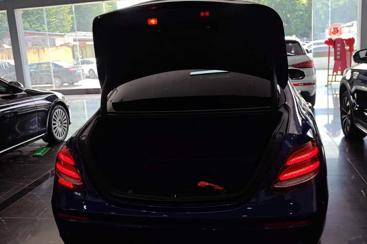 Used Mercedes-Benz E-Class 2018 Restyled E 300 L Sport Luxury Edition
