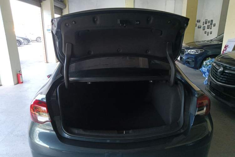 Used Buick Regal 2022 552T Smart Edition
