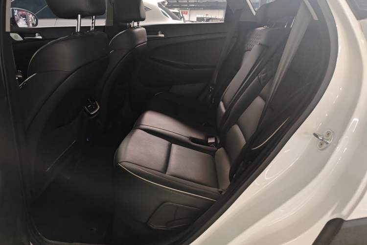 Used Hyundai Tucson 2020 280TGDi Two-Wheel-Drive GLS Fashion Edition China VI Standard
