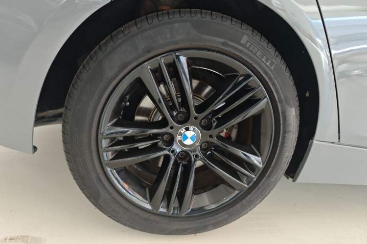 Used BMW 3 Series 2016 320Li Ambition Model

