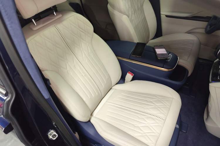 Used Buick GL8 2022 Avenir Avia Four-Seat Prestige Edition
