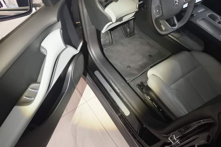 Used Nio ET5T 2024 75kWh Touring
