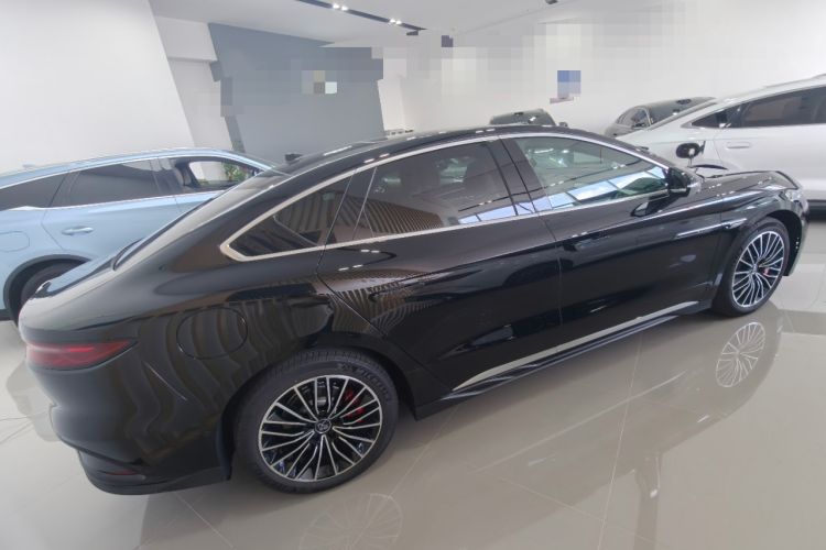 Used BYD Han 2025 EV with 701 km of Laser Radar-Enabled Intelligent Driving
