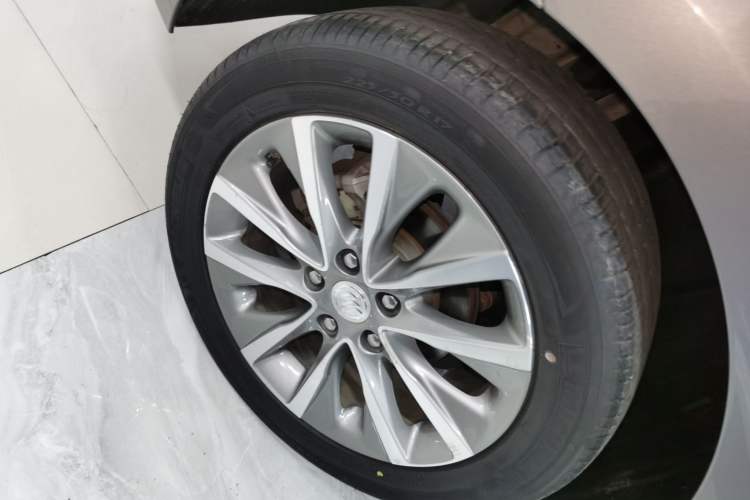 Used Buick GL6 2019 18T 6-Seater Connected Luxury Version China VI Standard