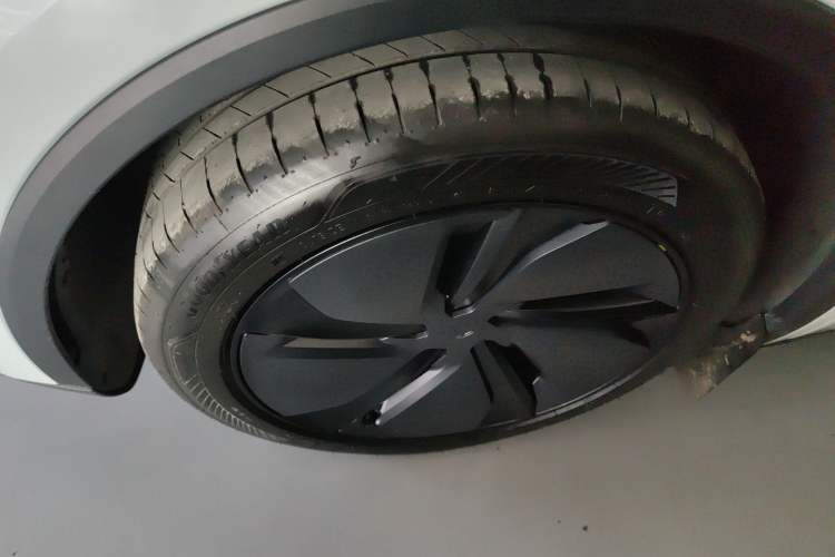 Used Tesla Model Y 2025 Rear-Wheel Drive First Edition