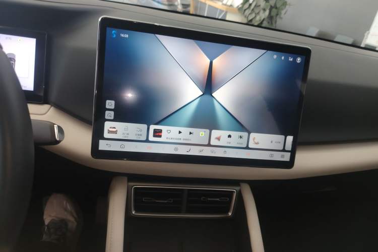 Used BYD Yuan UP 2025 Intelligent Driving Version 401 km Beyond-Range Edition