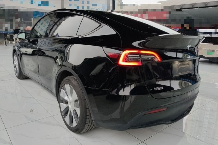 Used Tesla Model Y 2021 Long-Range All-Wheel-Drive Version 3D7