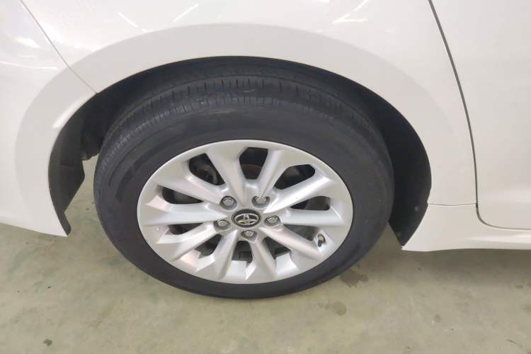 Used Toyota Corolla 2021 Dual-Motor 1.8L E-CVT Elite Edition
