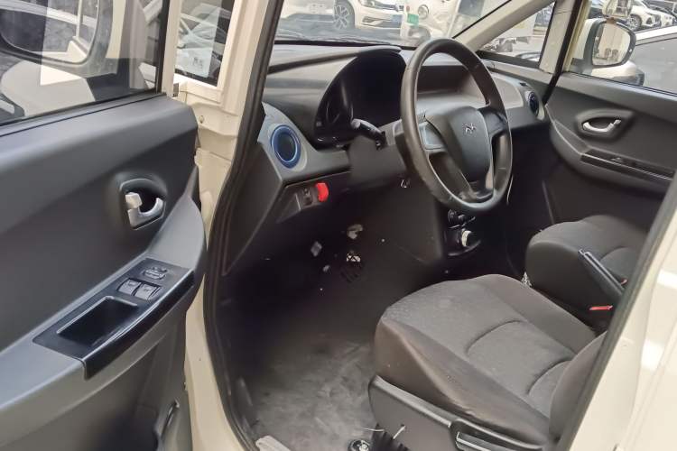 Used  Aoteng 2022 Pure Electric Van 41.93 kWh Hengtian Guoxuan
