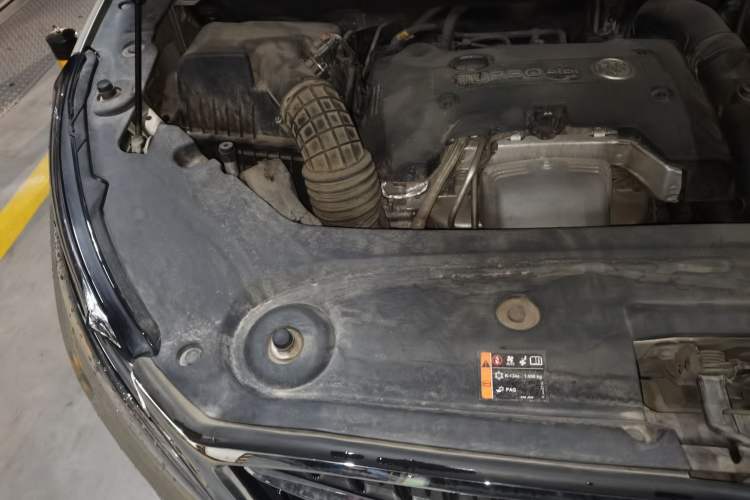 Used Buick GL8 2018 ES 28T Premium Model China VI Standard
