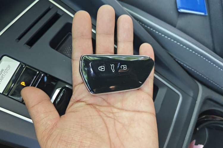 Used Volkswagen Golf 2021 280TSI DSG R-Line
