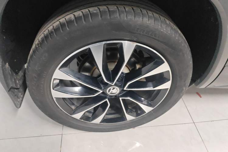 Used Skoda Kodiaq 2022 TSI330 5-Seater Two-Wheel-Drive Luxury Edition