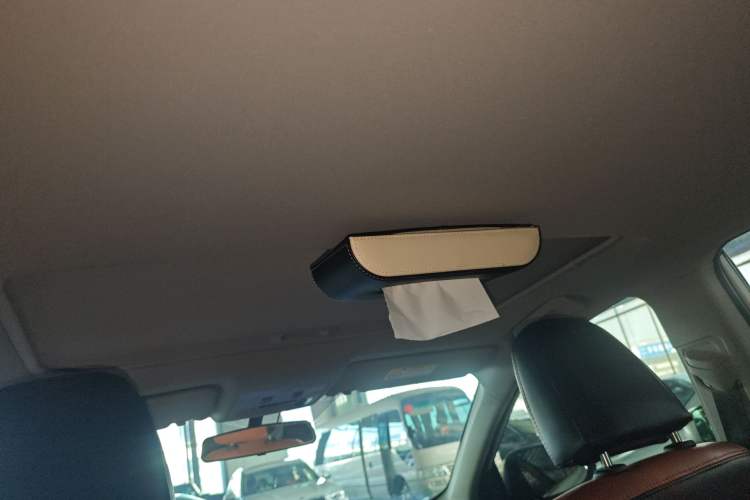 Used Toyota RAV4 2016 2.0L CVT Two-Wheel Drive Fashion Edition China V Standard
