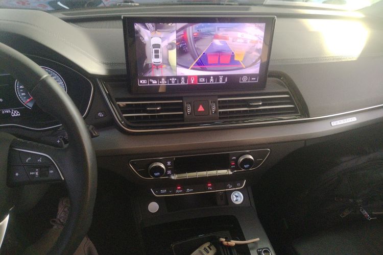 Used Audi Q5L 2023 40T Fashionable and Dynamic Edition
