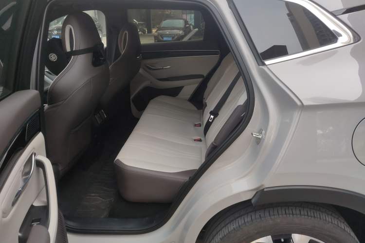 Used BYD Song PLUS New Energy 2025 EV Intelligent Driving Version 520km Premium Model
