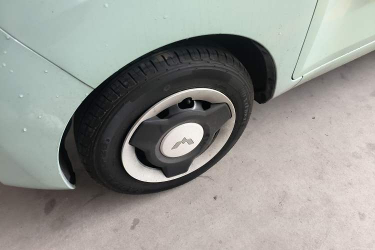 Used Wuling Hongguang MINIEV 2021 Macaron Premium Model – Lithium Iron Phosphate
