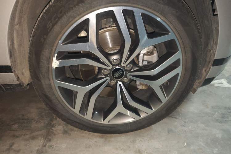 Used Land Rover Range Rover Evoque 2021 Range Rover Velar 249 PS R-Dynamic S Performance Edition