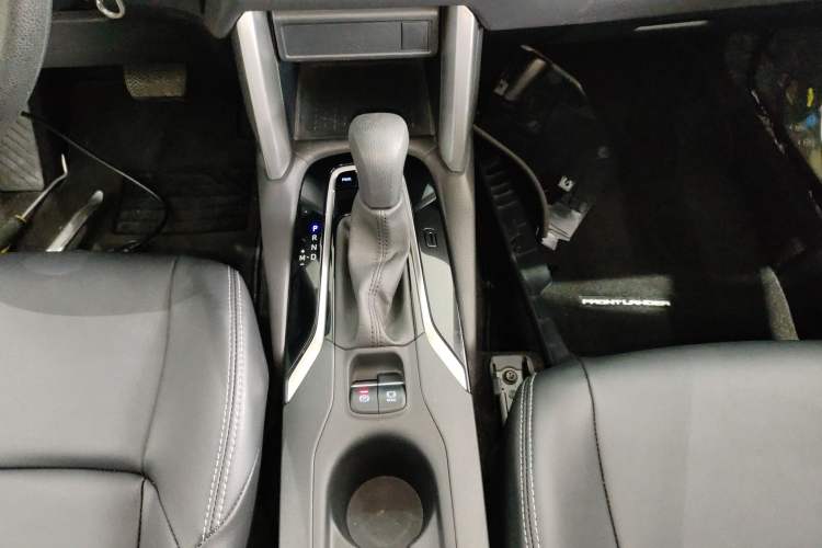 Used Toyota FRONTLANDER 2022 2.0L CVT Elite Edition
