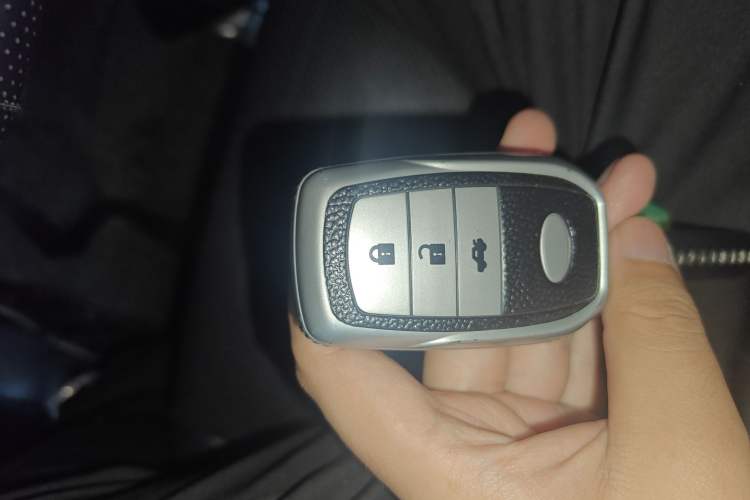 Used Toyota Highlander 2018 2.0T Four-Wheel Drive Luxury Edition 7 Seats China V Emission Standard
