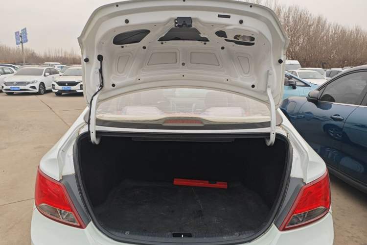 Used Hyundai Verna 2014 1.4L Automatic Smart GLS
