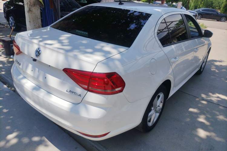 Used Volkswagen Lavida 2017 1.6L Automatic Fashion Edition