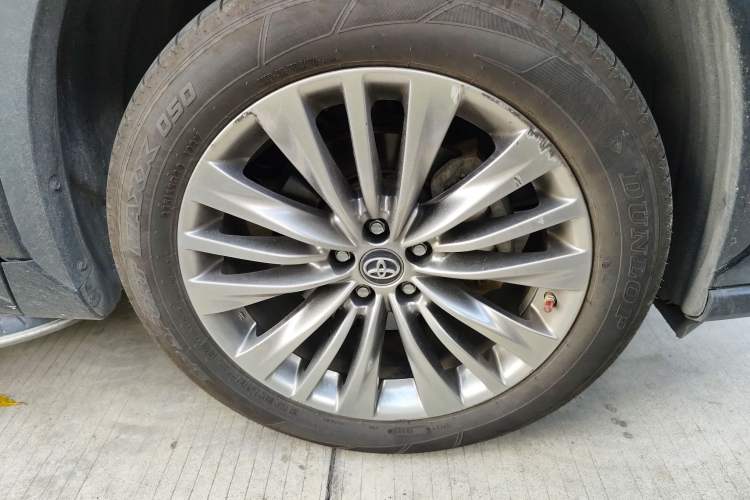 Used Toyota Highlander 2022 Dual-Engine 2.5L Four-Wheel Drive Prestige Version 7 Seats