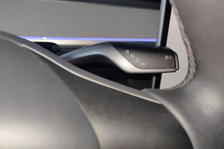 Used Tesla Model Y 2024 Rear-Wheel-Drive Version
