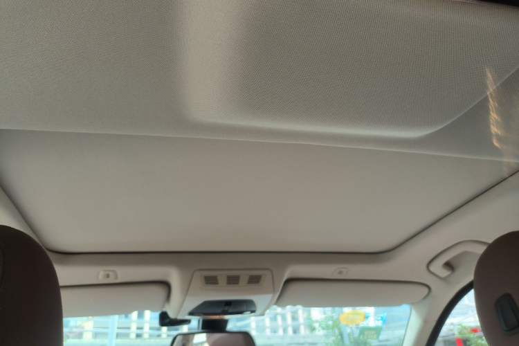 Used BMW 5 Series 2015 520i Elegant Edition
