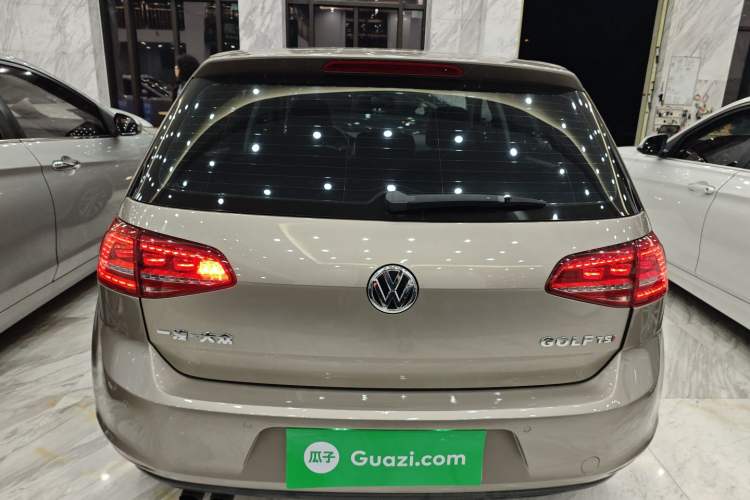 Used Volkswagen Golf 2016 230TSI Automatic Luxury Version
