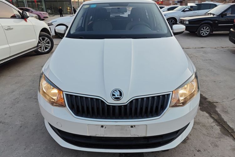 Used Skoda Fabia 2015 1.4L Automatic Front-Drive Model