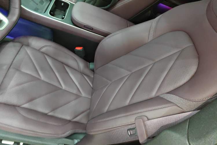 Used Nio ET5T 2025 75 kWh Touring