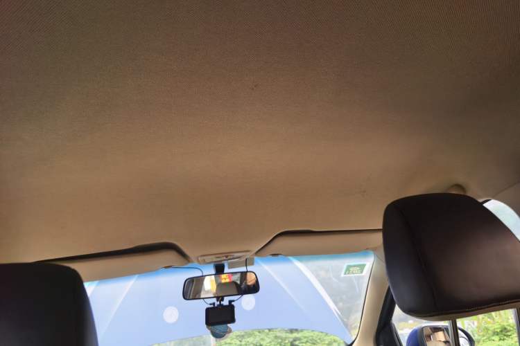 Used Baojun 310W 2017 1.5L Manual Fashion Model China V
