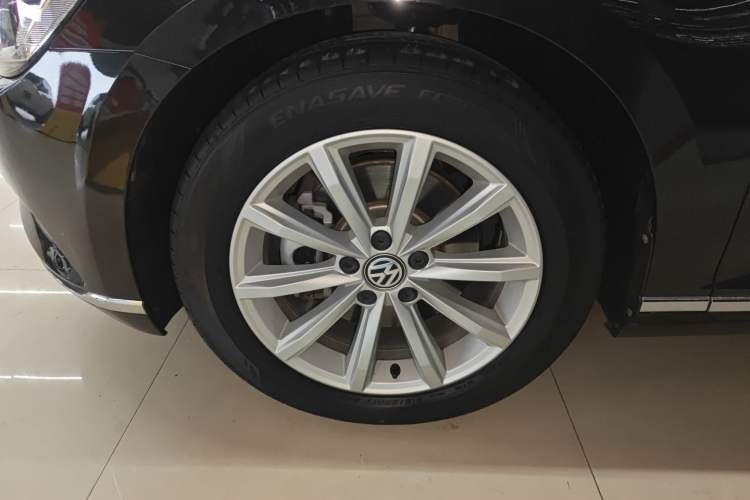 Used Volkswagen Magotan 2019 330TSI DSG Leading Edition China V Standard
