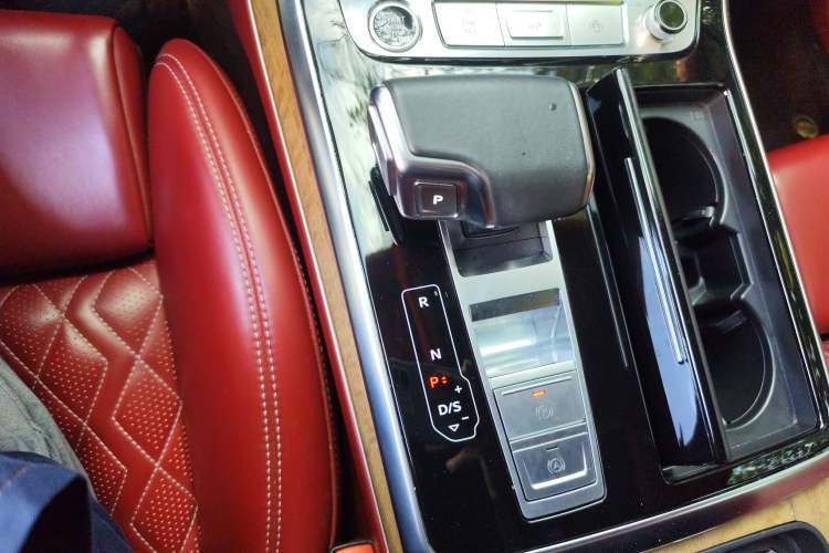 Used Audi Q7 2022 55 TFSI quattro S line Ice and Snow Sports Edition
