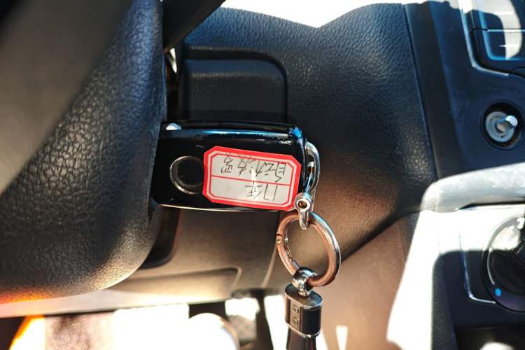 Used Volkswagen Polo 2016 1.6L Automatic Comfort Model
