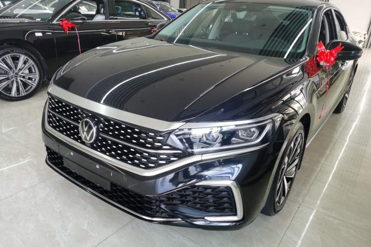 Used Volkswagen Passat 2022 330TSI Starry Luxury Edition