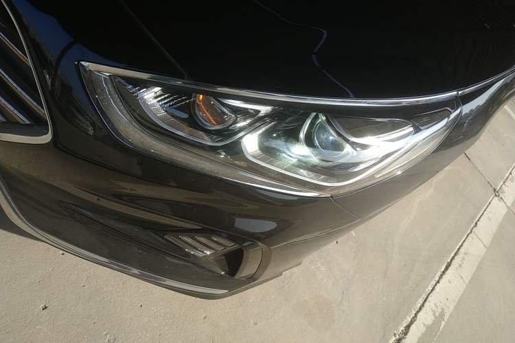 Used Hyundai Sonata Plug-in Hybrid 2018 2.0 PHS Smart Connect Version China VI Standard