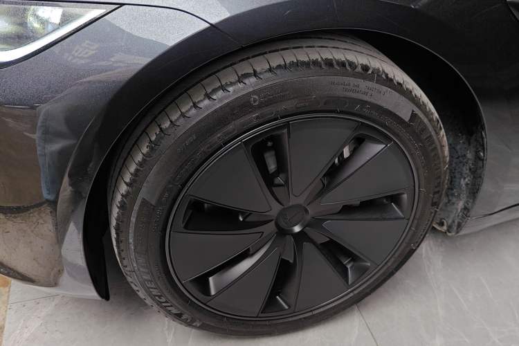 Used Tesla Model 3 2023 Long-Range All-Wheel-Drive Version