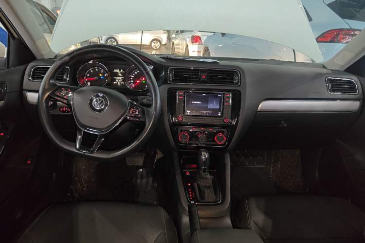 Used Volkswagen Sagitar 2018 1.6L Automatic Comfort Model
