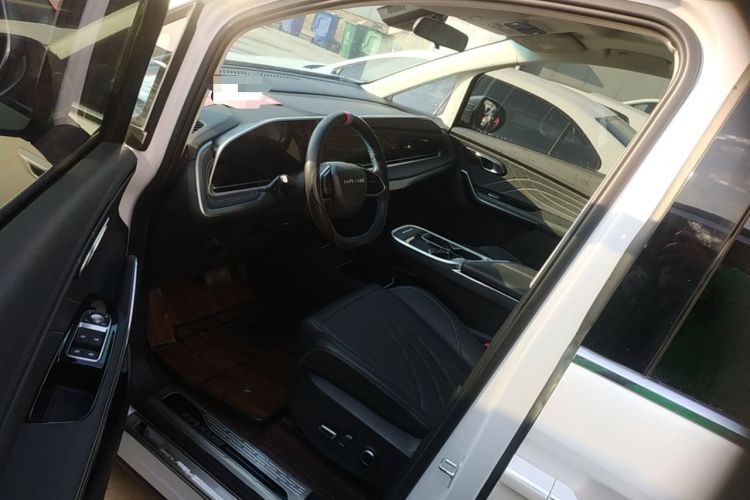 Used SAIC MAXUS G90 2022 2.0T Starry Seven-Seater