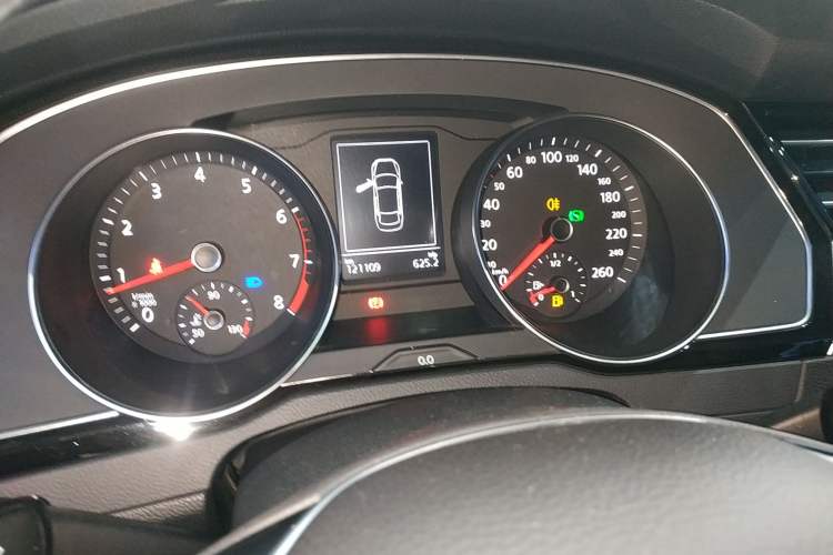 Used Volkswagen Magotan 2017 330TSI DSG Leading Model
