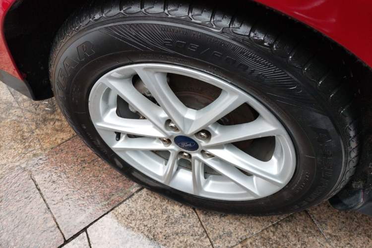 Used Ford Focus 2018 Sedan Classic 1.6L Automatic Trendy SmartDrive Edition