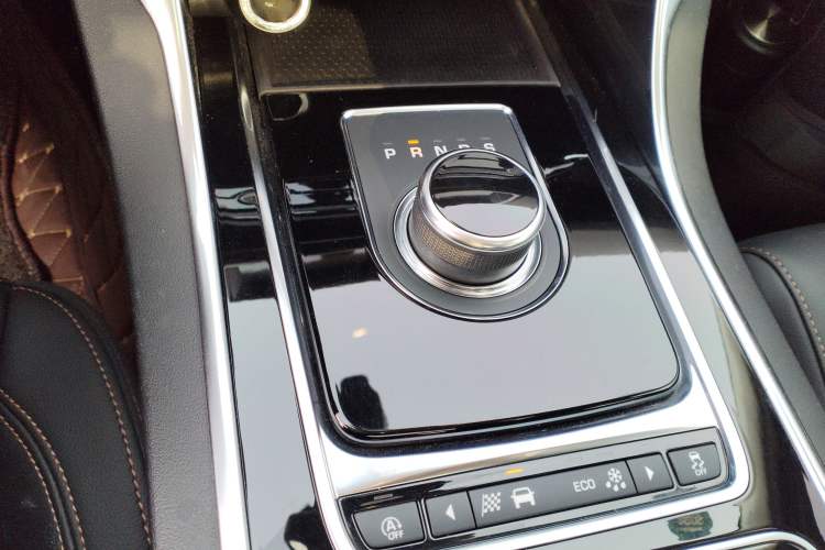 Used Jaguar XEL 2018 2.0T 200 PS Premium Edition
