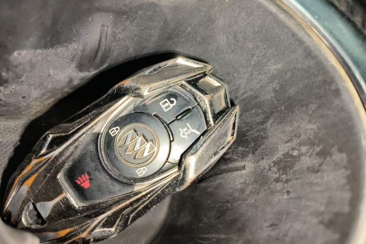 Used Buick Envision 2018 20T Two-Wheel Drive Luxury Model
