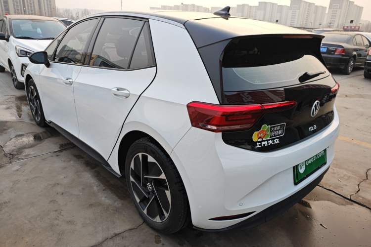 Used Volkswagen ID.3 2025 Smart Model Outstanding Oxygen Edition